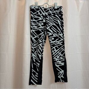 Women’s Nike Dri Fit Capri Black and White Zebra Mesh Leggings Small